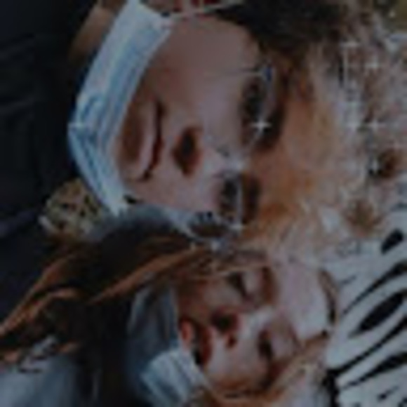 Meet your Posher, Alexis - Picture 1 of 1